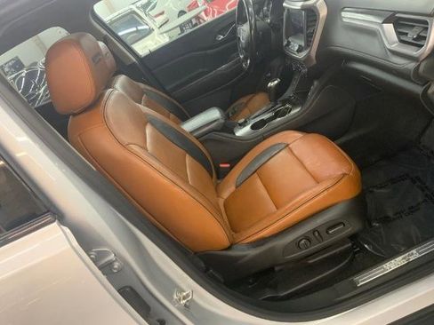 Used 2017 GMC Acadia SLT AWD/4WD image 14
