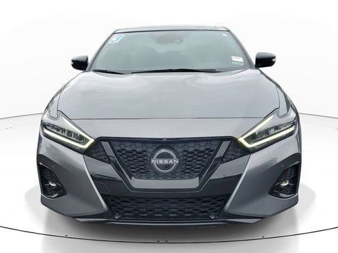 Used 2023 Nissan Maxima SR w/ Sport Mat Group FWD image 2