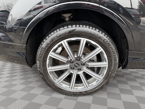 Used 2023 Audi Q7 2.0T Premium Plus w/ Premium Plus Package image 9