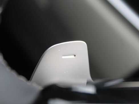 Certified 2025 Kia Sorento EX w/ EX Panoramic Sunroof Package image 28