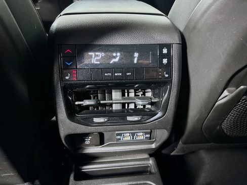 Used 2023 Jeep Grand Cherokee L Limited w/ Black Appearance Package RWD image 25