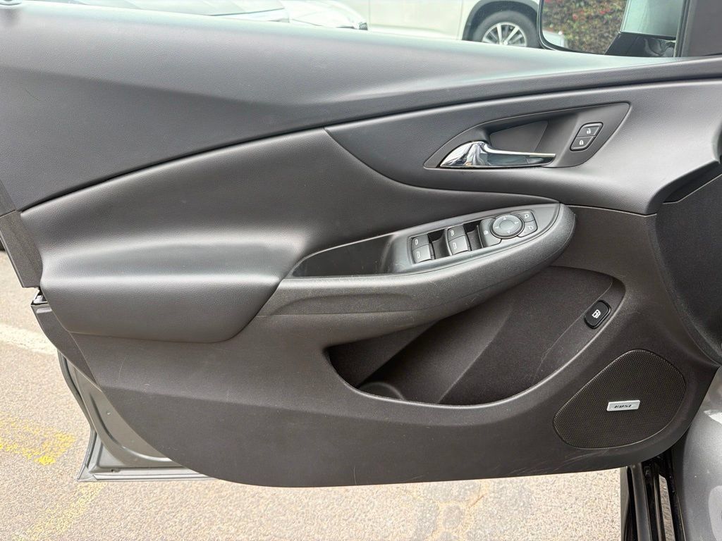 Certified 2016 Chevrolet Volt Premier w/ Driver Confidence Package FWD image 7