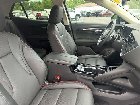 Used 2023 Buick Envision Essence w/ Sport Touring Package AWD/4WD image 30