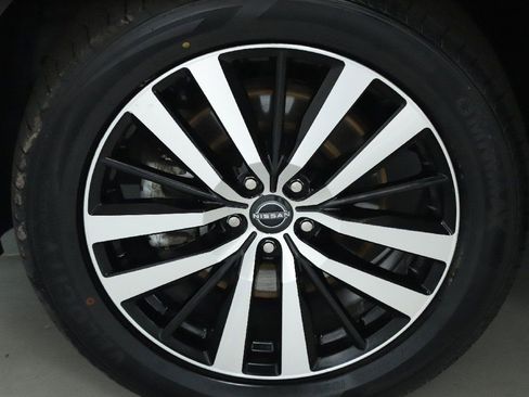 Certified 2024 Nissan Pathfinder Platinum image 44