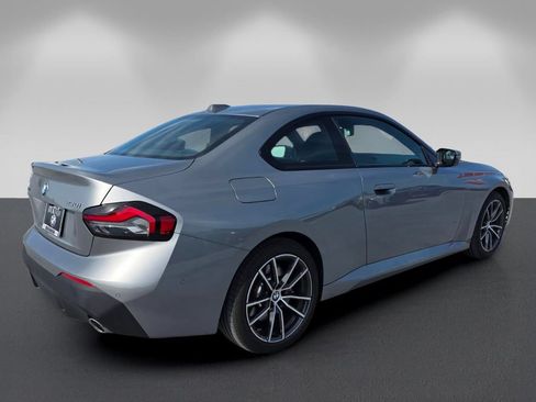 Certified 2025 BMW 230i xDrive Coupe w/ Premium Package AWD/4WD image 4