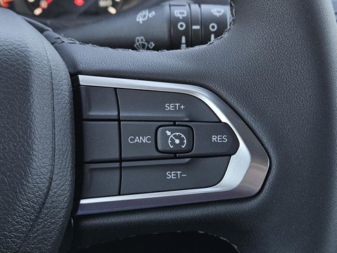 New 2026 Jeep Compass Latitude image 15