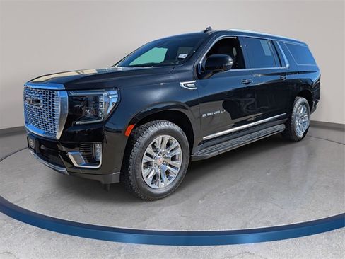 Used 2024 GMC Yukon XL Denali w/ Advanced Technology Package image 1