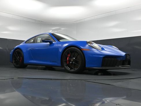 Used 2025 Porsche 911 Carrera GTS RWD image 28