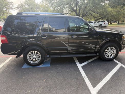 Used 2012 Ford Expedition Limited RWD image 6