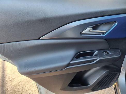 New 2026 Chevrolet Equinox EV LT image 16