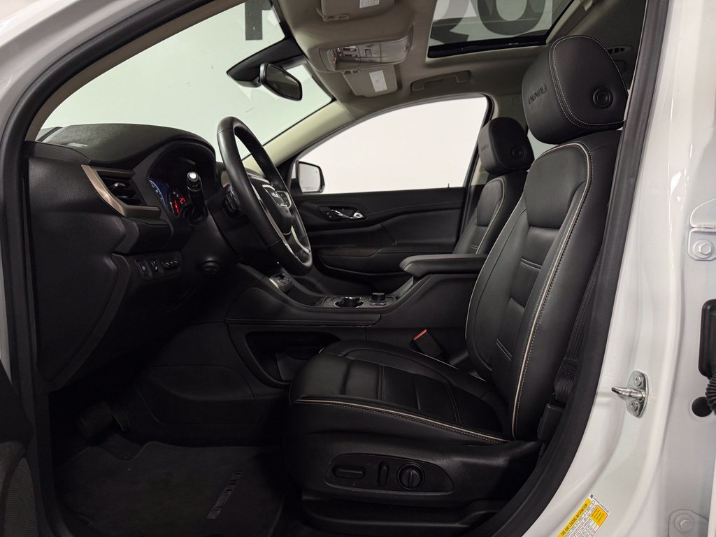 Used 2021 GMC Acadia Denali AWD/4WD image 9