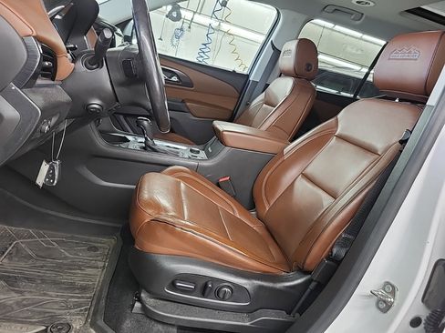 Used 2018 Chevrolet Traverse High Country image 11