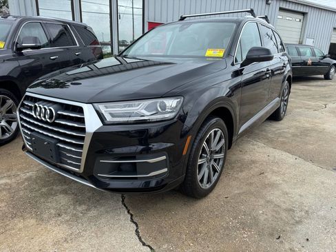 Used 2017 Audi Q7 3.0T Premium Plus w/ Premium Plus Package image 2