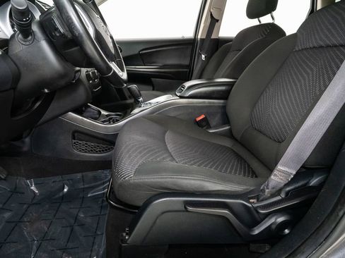 Used 2019 Dodge Journey SE w/ Connectivity Group image 10