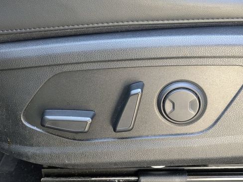Used 2024 Kia Sorento S FWD image 21