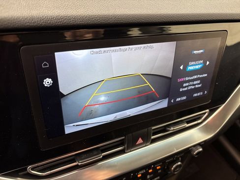 Used 2022 Kia Niro EX image 29