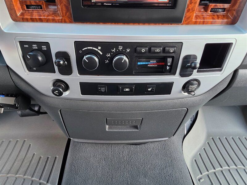 Used 2007 Dodge Ram 2500 Truck Laramie AWD/4WD image 36