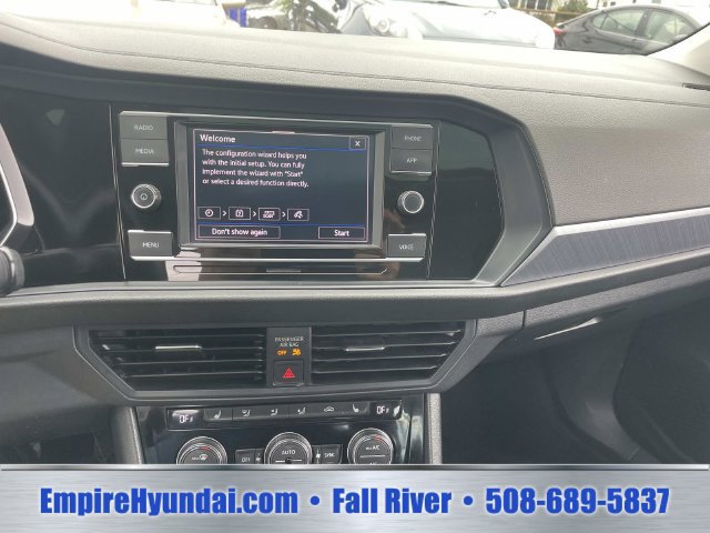 Used 2024 Volkswagen Jetta SE FWD image 23