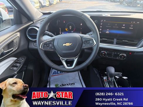 New 2025 Chevrolet Trax LT w/ LT Convenience Package image 15