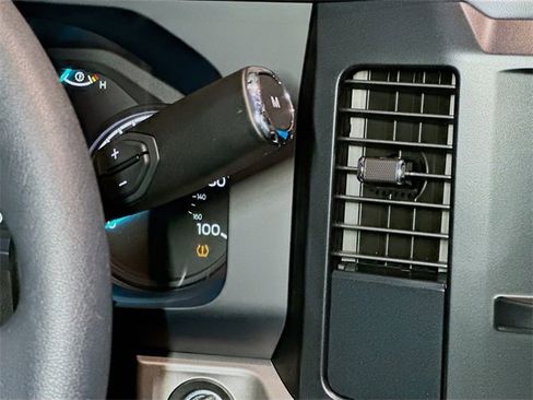 New 2026 Ford F250 XL w/ XL Chrome Package image 11