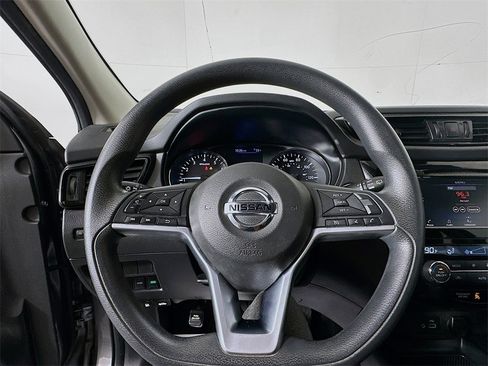 Certified 2020 Nissan Rogue Sport SV image 11