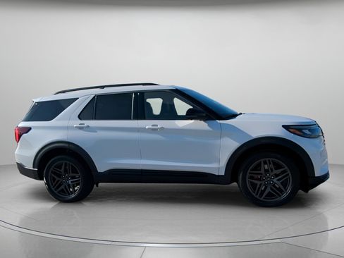 New 2026 Ford Explorer ST RWD image 37