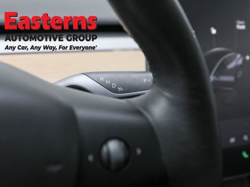 Used 2023 Tesla Model 3 Standard Range image 13