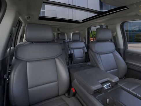 New 2026 Ford Expedition Active AWD/4WD image 10