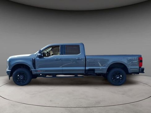 New 2026 Ford F350 Lariat w/ Black Appearance Package image 2