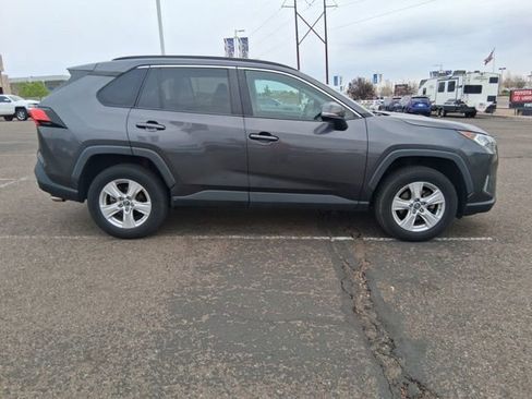 Used 2019 Toyota RAV4 XLE w/ Carpet Mat Package image 9
