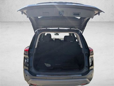 Used 2023 Nissan Rogue SV image 7