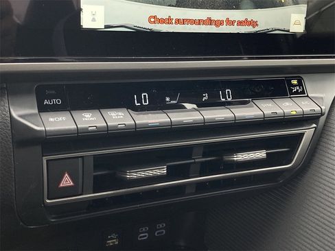 New 2026 Toyota Camry SE image 22