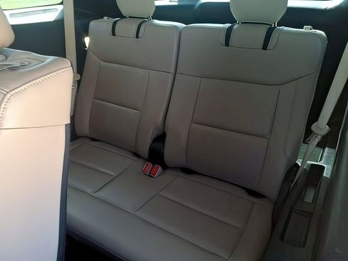 Used 2021 Ford Explorer Limited w/ Equipment Group 301A image 22