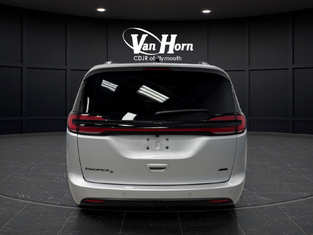 New 2026 Chrysler Pacifica Select w/ S Appearance Package AWD/4WD image 12