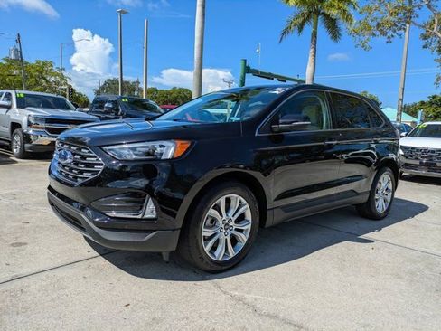 Certified 2024 Ford Edge Titanium image 7