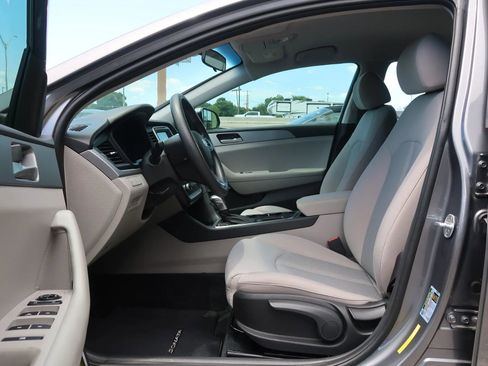 Used 2019 Hyundai Sonata SE FWD image 16