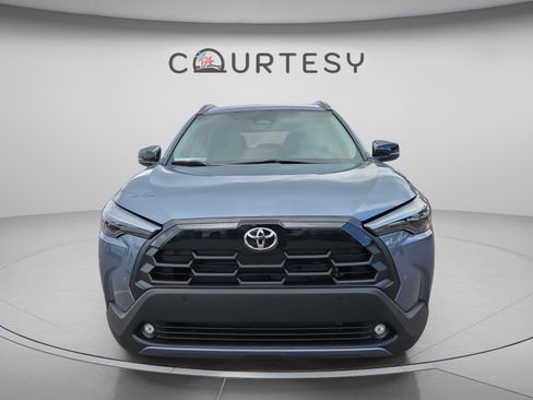 Certified 2026 Toyota Corolla Cross XLE w/ Convenience Package FWD image 8