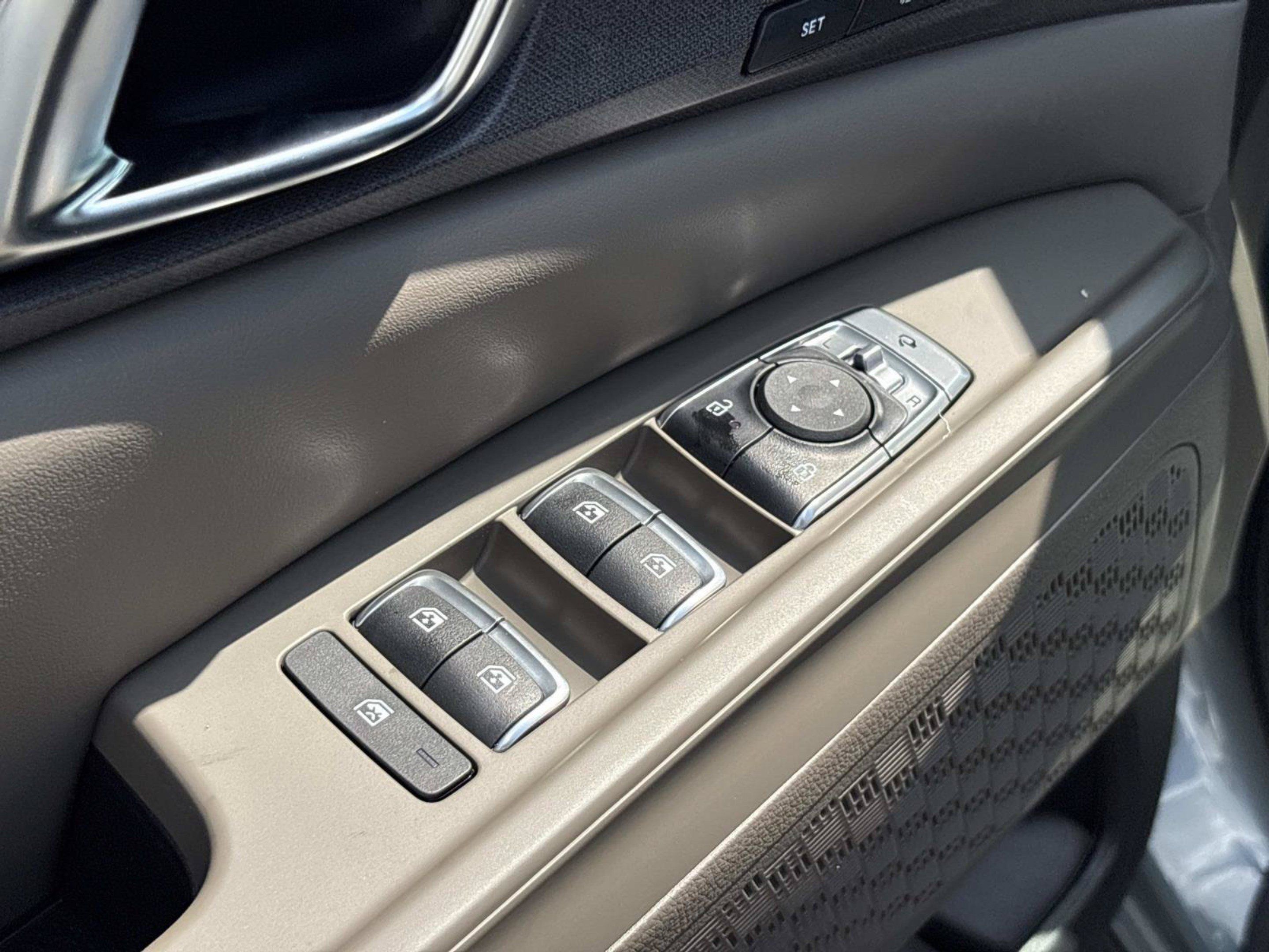 New 2027 Kia Carnival SX FWD image 21