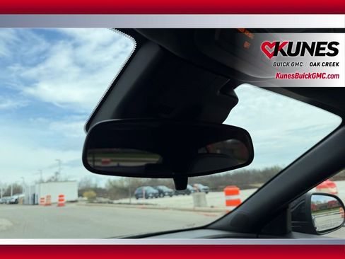 Used 2024 Buick Envista Preferred w/ Advanced Safety Package image 23