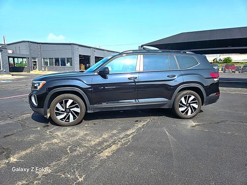 Used 2026 Volkswagen Atlas SE AWD/4WD image 4