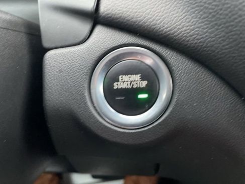 Used 2022 Chevrolet Equinox LT image 18