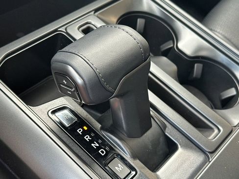 New 2025 Ford F150 Lariat w/ Equipment Group 501A Mid image 24