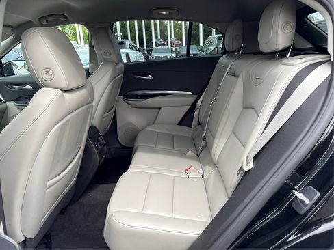Certified 2023 Cadillac XT4 Luxury image 12