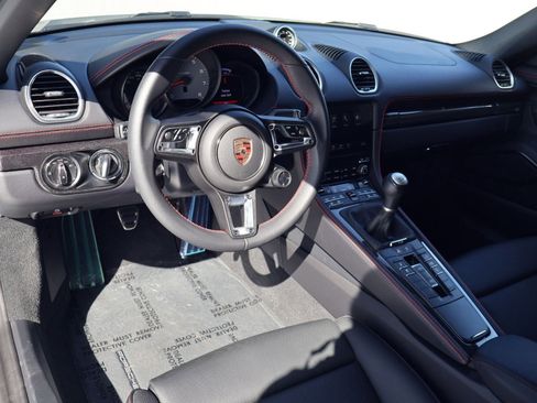 Certified 2025 Porsche 718 Boxster S RWD image 4