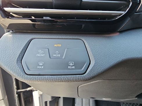 Certified 2023 Volkswagen ID.4 S RWD image 26