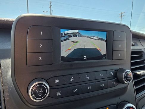 Used 2025 Ford Transit 250 Low Roof w/ Exterior Upgrade Package RWD image 17