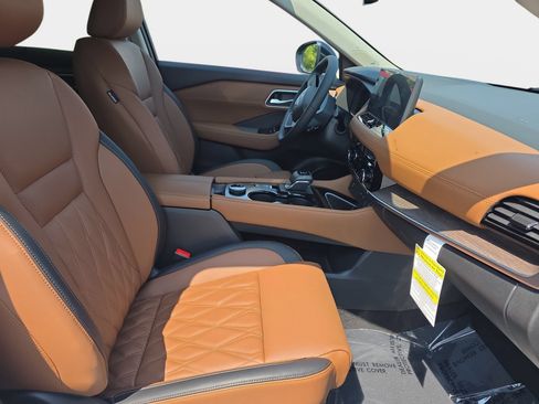 New 2026 Nissan Rogue Platinum w/ Platinum Premium Package AWD/4WD image 10