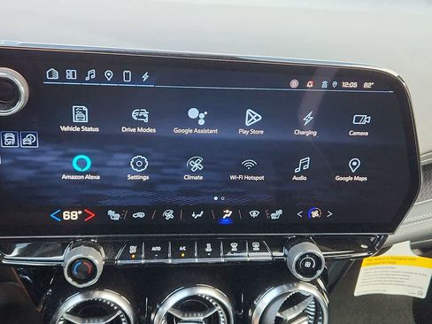 Used 2024 Chevrolet Blazer EV LT image 24