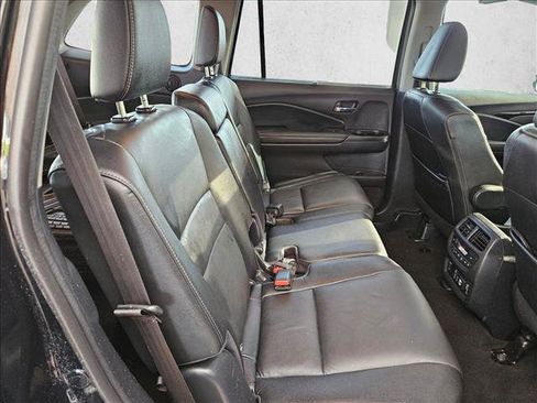 Used 2022 Honda Pilot Touring image 18
