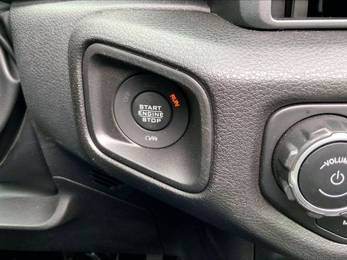 Used 2024 Jeep Wrangler Unlimited Sport AWD/4WD image 28